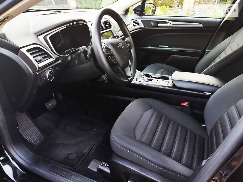 Седан Ford Fusion 2016 в Дніпрі