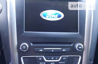 Седан Ford Fusion 2018 в 