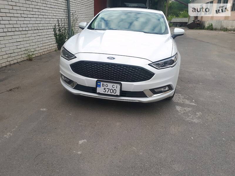 Седан Ford Fusion 2018 в Тернополе