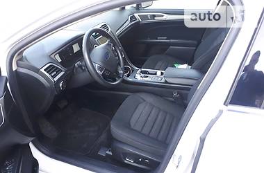 Седан Ford Fusion 2018 в 
