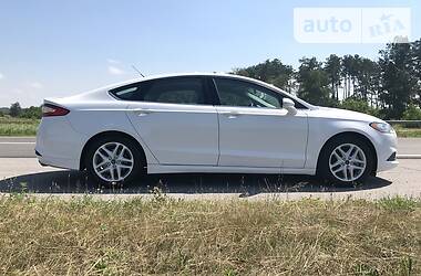 Седан Ford Fusion 2016 в Чернігові