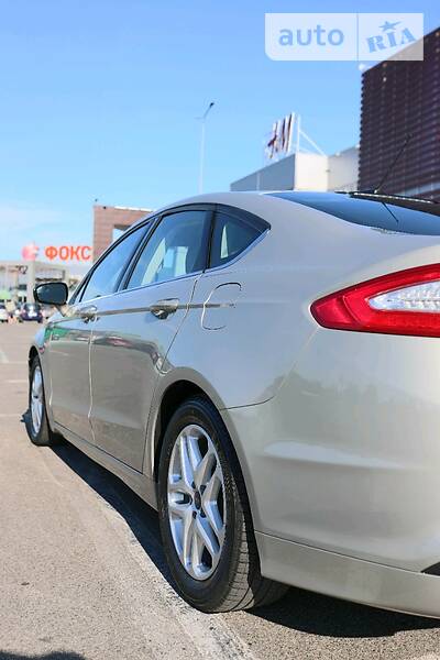 Седан Ford Fusion 2014 в Києві