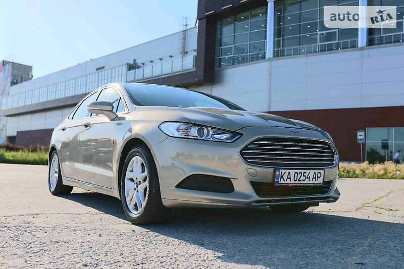 Седан Ford Fusion 2014 в Києві