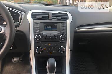 Седан Ford Fusion 2015 в 
