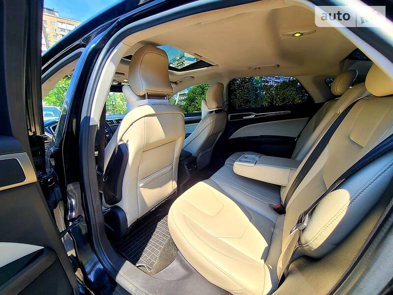 Седан Ford Fusion 2016 в Киеве