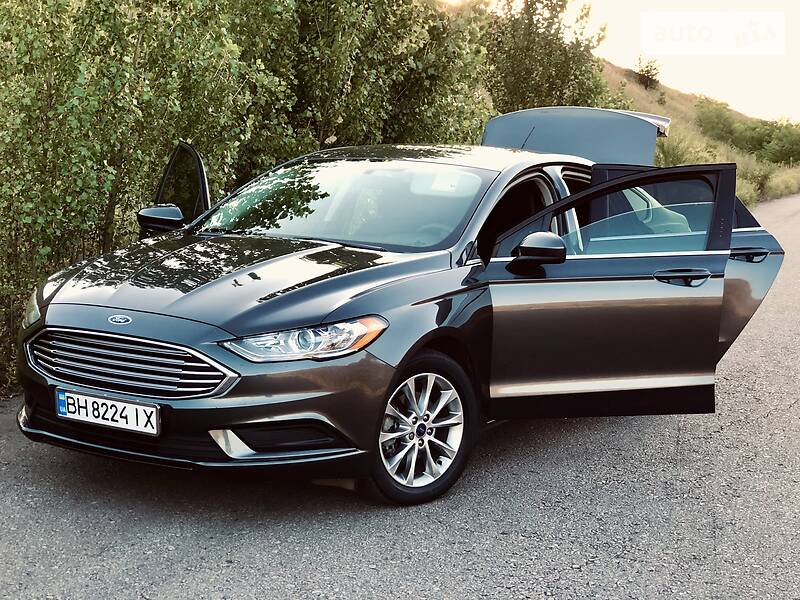 Седан Ford Fusion 2017 в Одесі