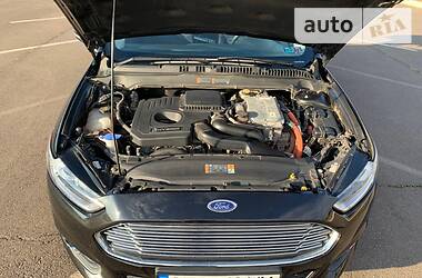 Седан Ford Fusion 2013 в Кривом Роге