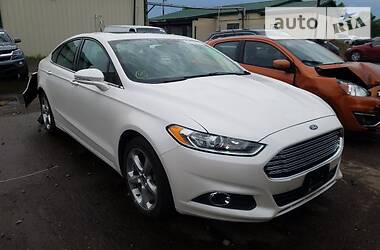 Седан Ford Fusion 2014 в 