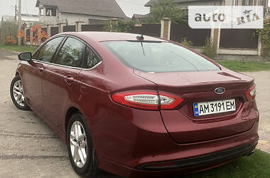 Седан Ford Fusion 2013 в Житомирі