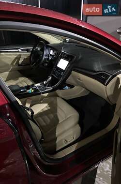 Седан Ford Fusion 2014 в 