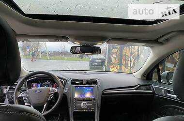 Седан Ford Fusion 2018 в Мукачевому