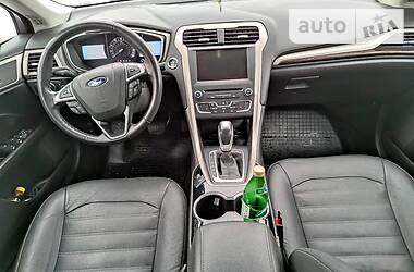Седан Ford Fusion 2015 в Фастові
