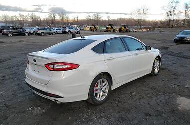 Ford Fusion 2012