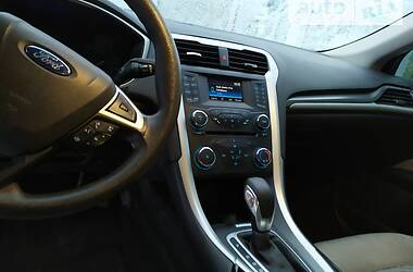 Седан Ford Fusion 2015 в Чорткове
