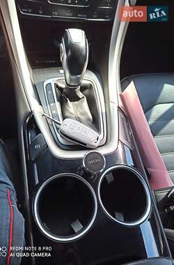 Седан Ford Fusion 2013 в 