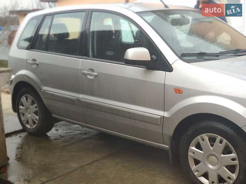 Хетчбек Ford Fusion 2012 в Мукачевому