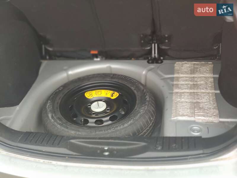 Хетчбек Ford Fusion 2012 в Мукачевому