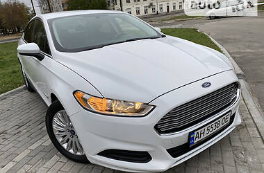 Седан Ford Fusion 2013 в Днепре