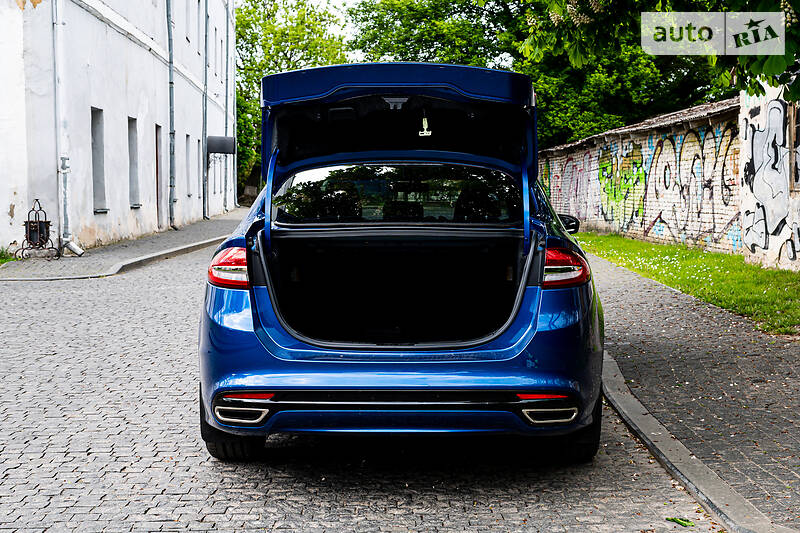 Седан Ford Fusion 2016 в Луцке