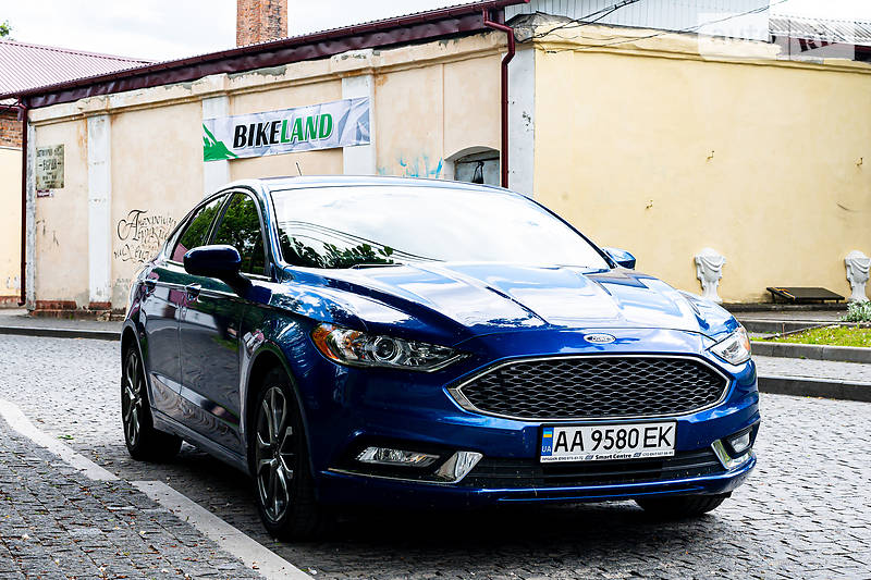 Седан Ford Fusion 2016 в Луцке