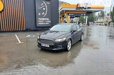 Седан Ford Fusion 2016 в Одесі