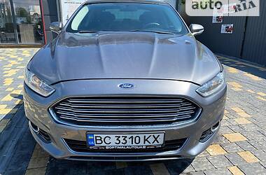 Седан Ford Fusion 2014 в 