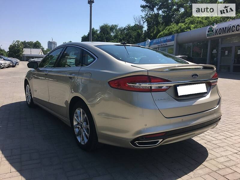 Седан Ford Fusion 2016 в Днепре