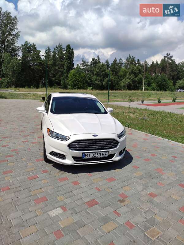 Седан Ford Fusion 2014 в Решетиловке