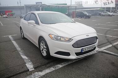 Седан Ford Fusion 2013 в 