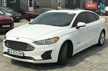 Седан Ford Fusion 2019 в Киеве