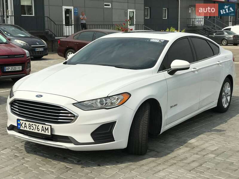 Седан Ford Fusion 2019 в Киеве