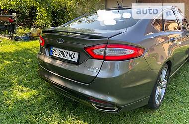 Седан Ford Fusion 2014 в 