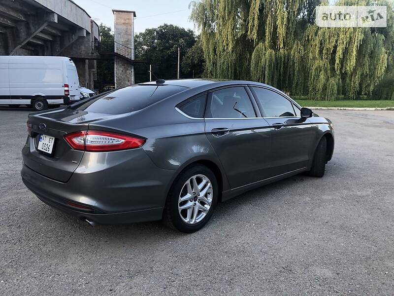 Седан Ford Fusion 2013 в Ивано-Франковске