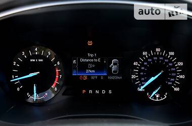 Седан Ford Fusion 2015 в 