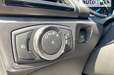 Седан Ford Fusion 2016 в 