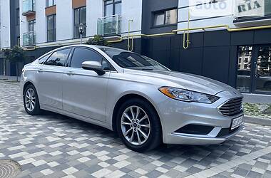Седан Ford Fusion 2016 в 