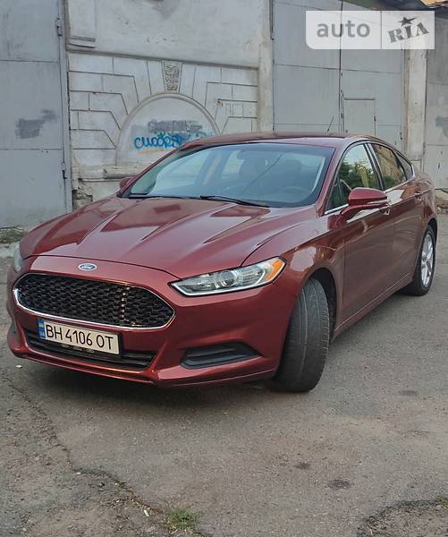 Седан Ford Fusion 2014 в Одесі