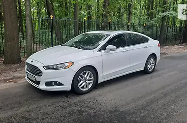 Ford Fusion 2015