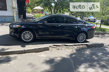 Седан Ford Fusion 2015 в Києві