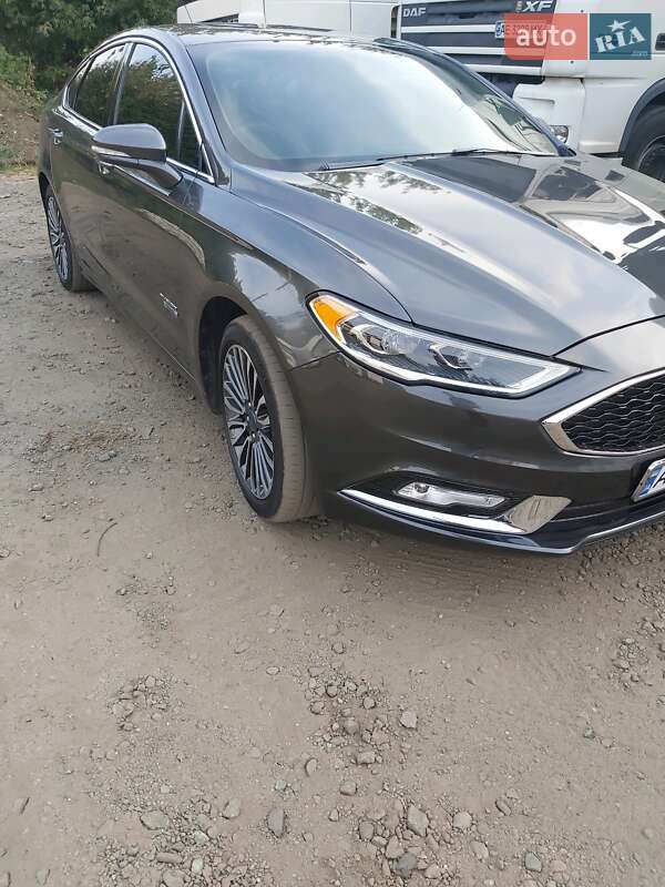 Седан Ford Fusion 2017 в Покрове