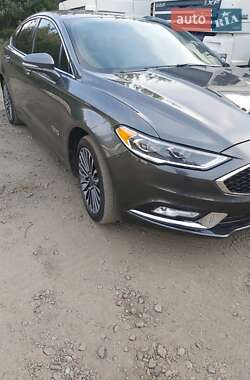 Седан Ford Fusion 2017 в 