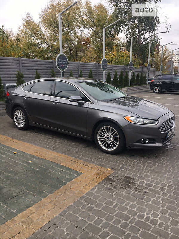 Седан Ford Fusion 2014 в Харькове