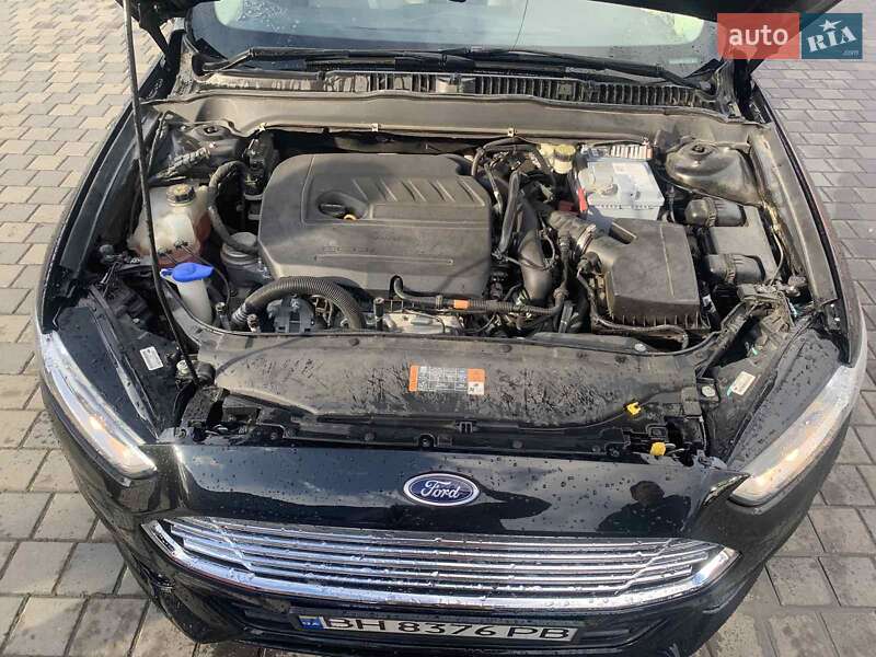 Седан Ford Fusion 2013 в Самборе