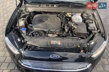 Седан Ford Fusion 2013 в Самборе