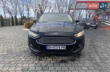 Седан Ford Fusion 2013 в 