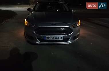 Седан Ford Fusion 2014 в 