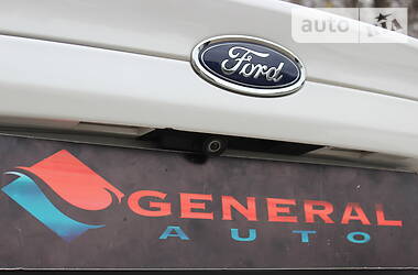 Седан Ford Fusion 2012 в 