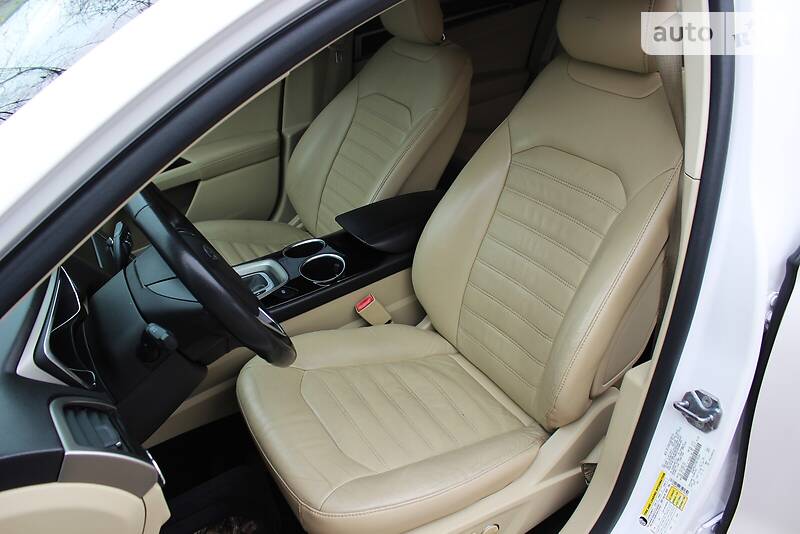 Седан Ford Fusion 2012 в Одесі