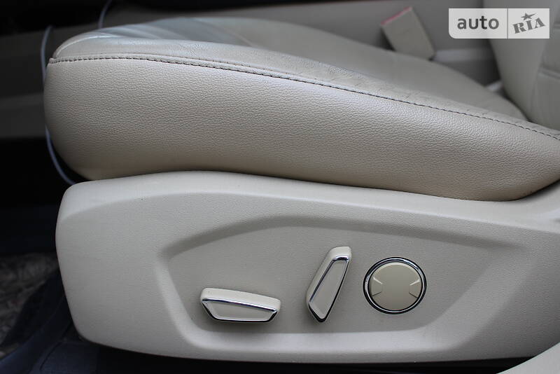 Седан Ford Fusion 2012 в Одесі