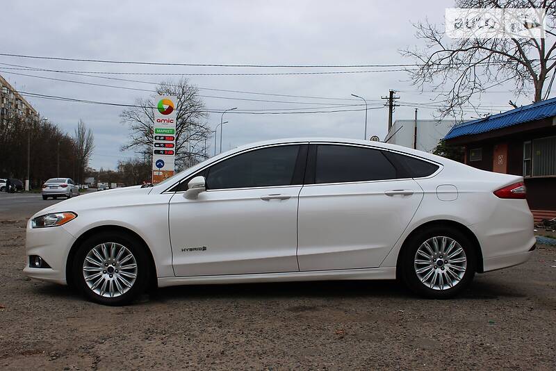 Седан Ford Fusion 2012 в Одесі